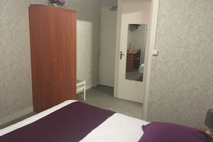 Room 6 of 64