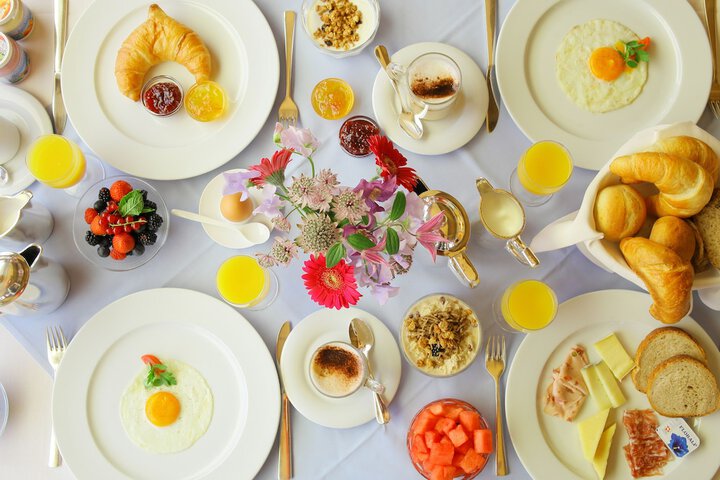 Dining 80 of 96