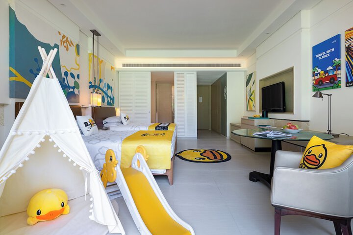Room 19 of 146
