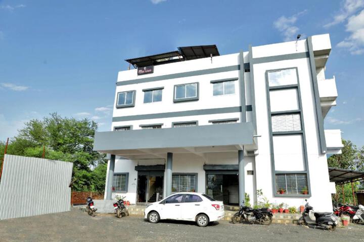 Hotel O Park Land Jabalpur