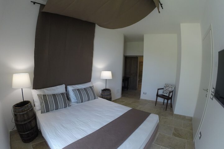 Room 13 of 44