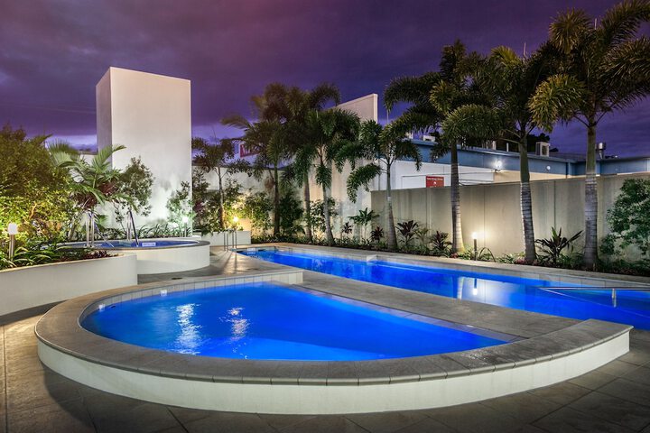 Pool 42 of 58