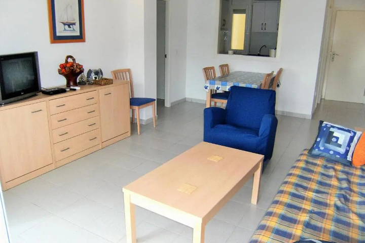 Room 2 of 12