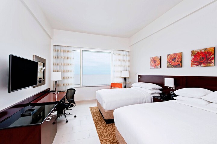 Room 13 of 86