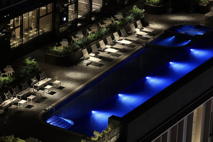 Pool 25 of 58