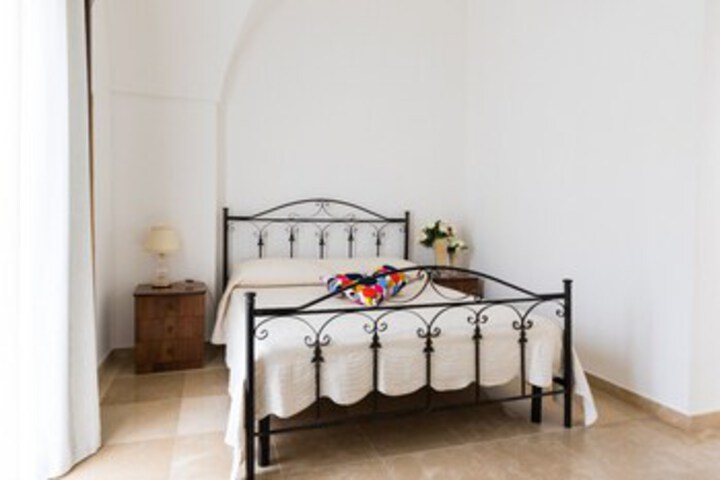 Room 7 of 11