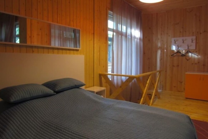 Room 23 of 79
