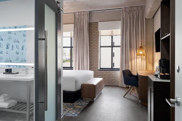Room 15 of 55