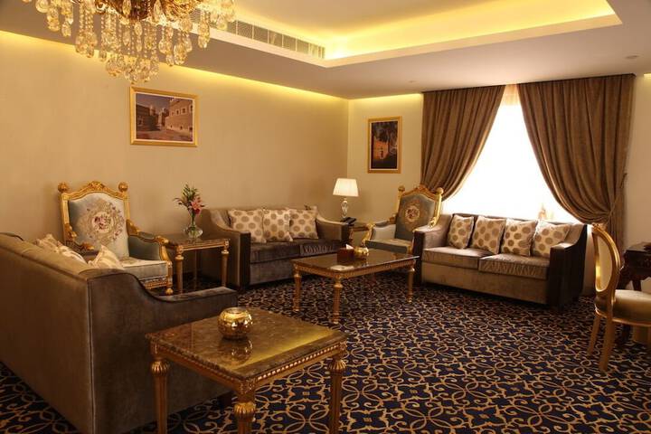 Room 22 of 43