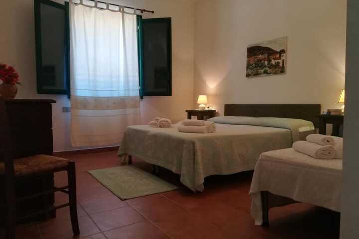 Room 6 of 14