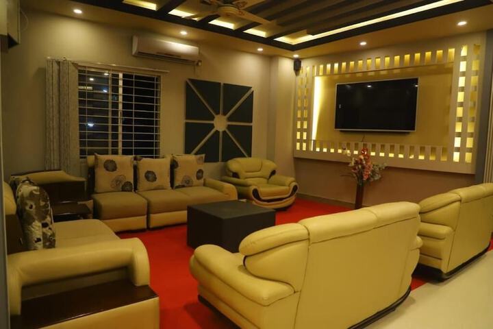 Hotel Interior 6 of 39