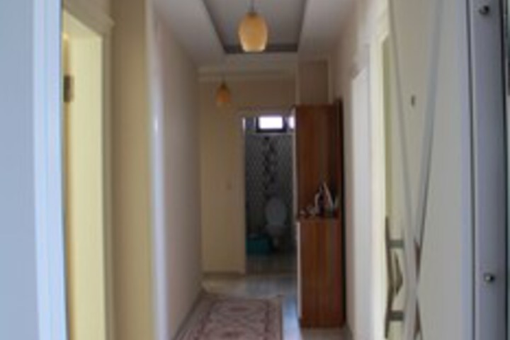 Room 13 of 30