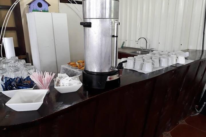 Breakfast/Coffee Service 16 of 39
