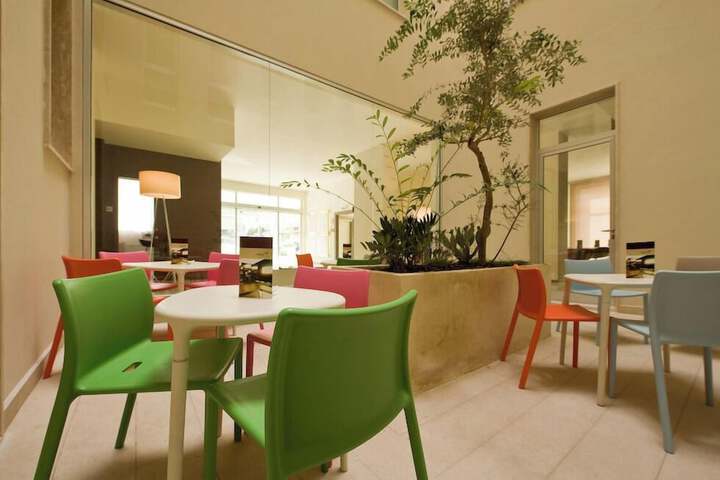 Hotel 86 of 93