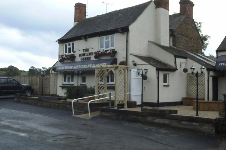 THE BOWLING GREEN STEAKHOUSE RESTAURANT
