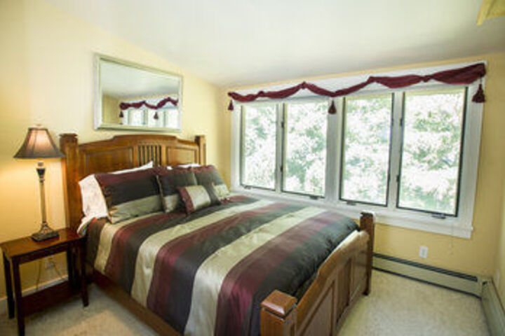 Room 18 of 28