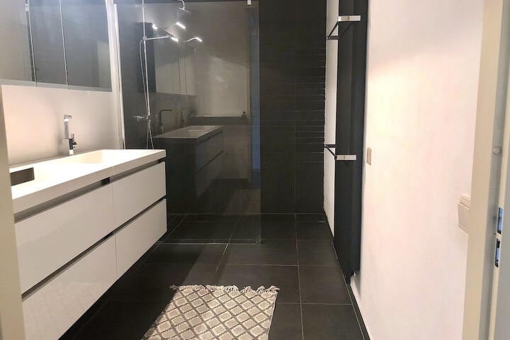 Room 17 of 18