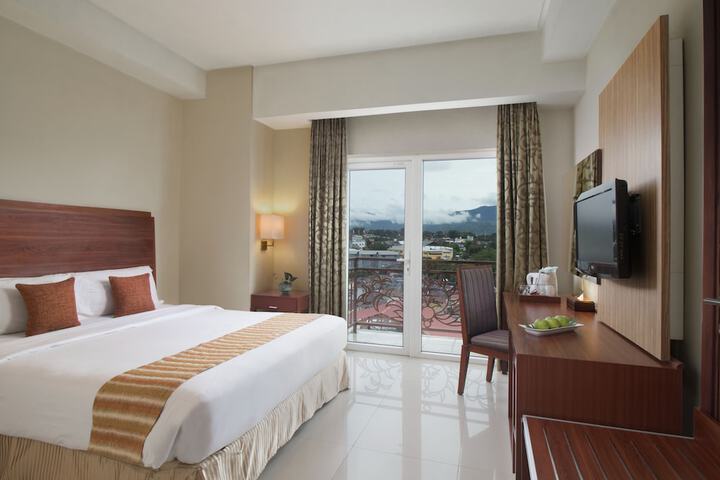 Room 3 of 23