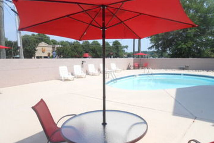 Pool 52 of 60