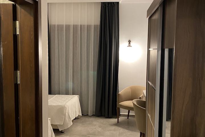 Room 56 of 159