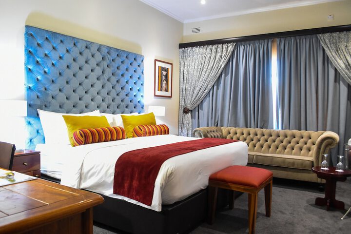 Room 6 of 44