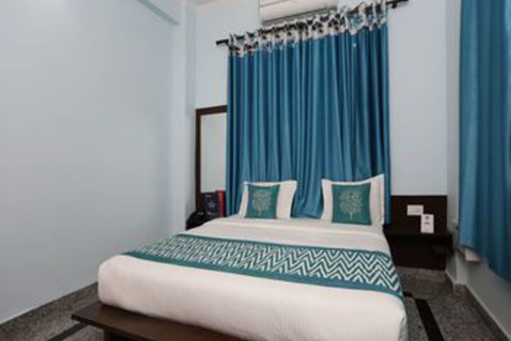 Room 15 of 22