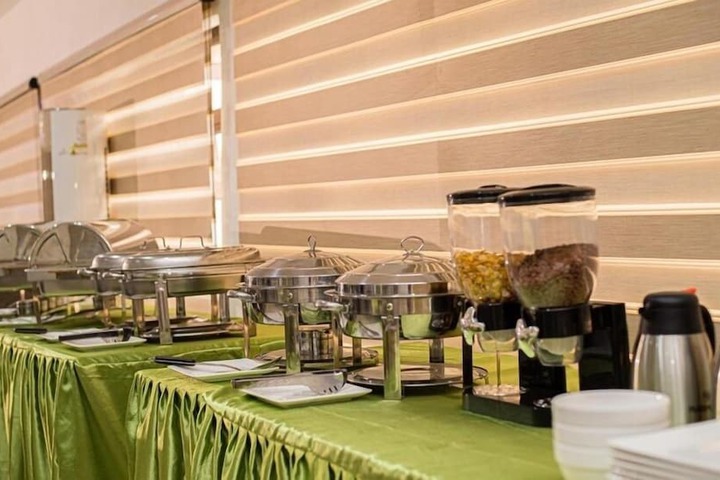 Breakfast/Coffee Service 11 of 28