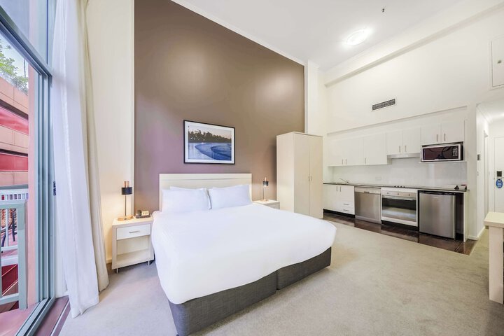 Room 118 of 190