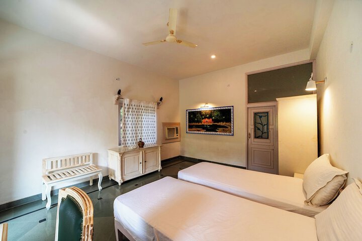 Room 20 of 151