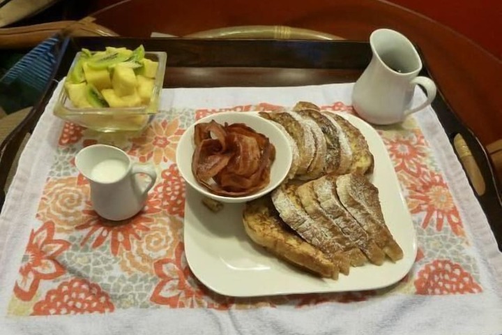 Breakfast/Coffee Service 15 of 23
