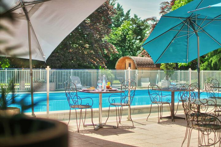 Pool 80 of 176