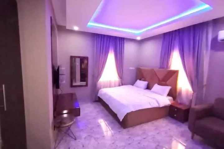 Room 5 of 39