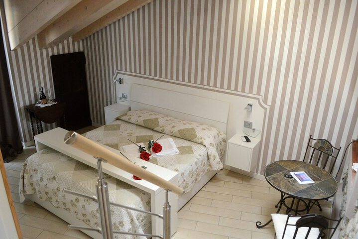 Room 7 of 45