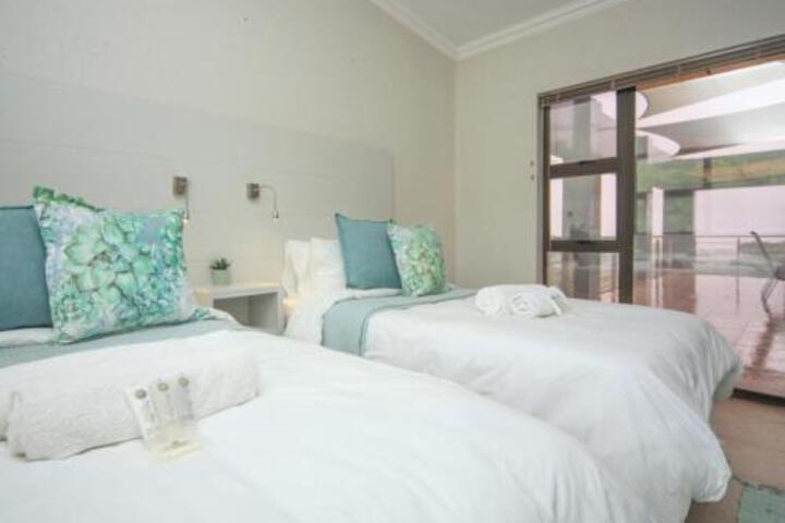 Room 21 of 30