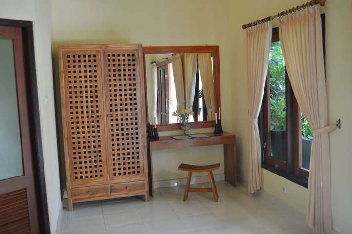 Room 14 of 49