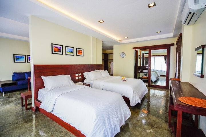 Room 3 of 56