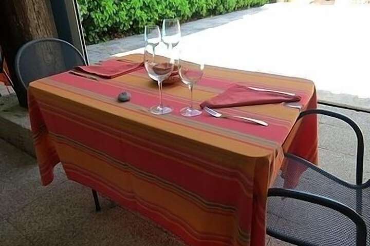 Dining 20 of 35