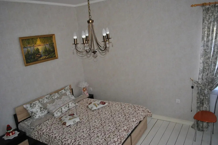 Room 4 of 4
