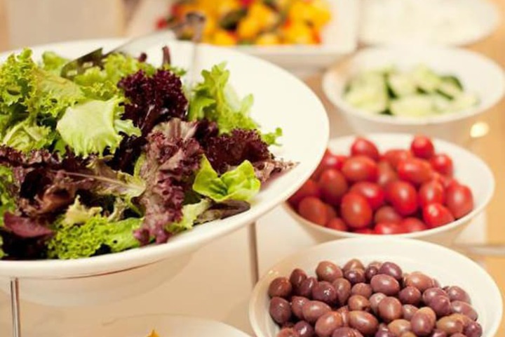Dining 40 of 75
