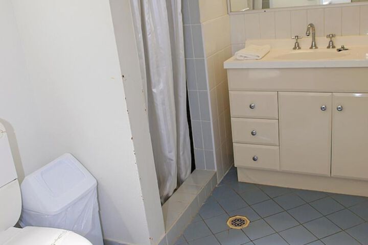 Room 19 of 41
