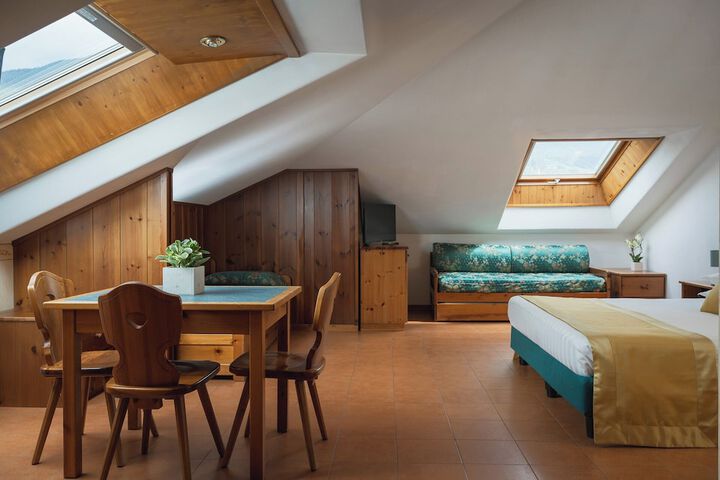Room 42 of 67