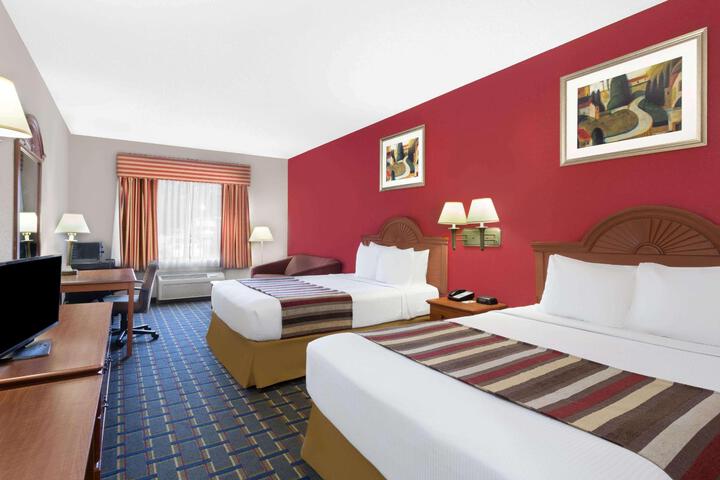 1 King Bed (1 of 9)