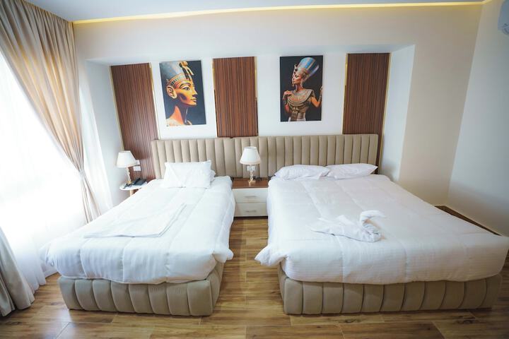 Room 17 of 31