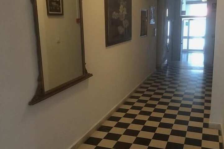 Ballroom/Hall 31 of 38