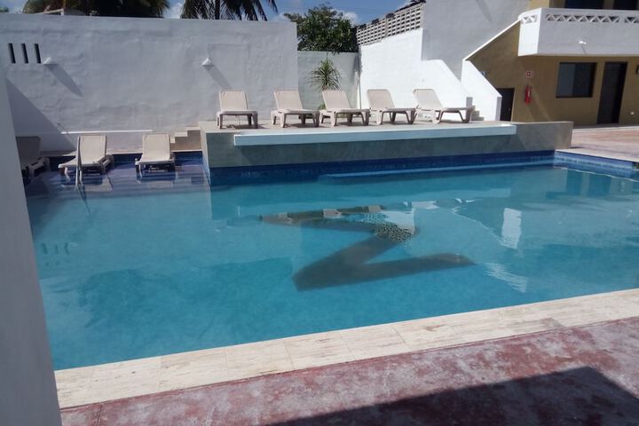Pool 30 of 42