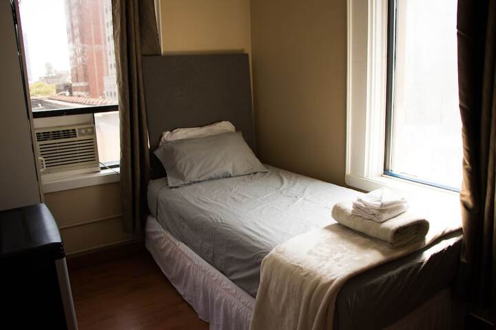 Room 8 of 58