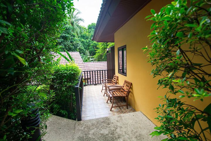 Hotel Exterior 90 of 91