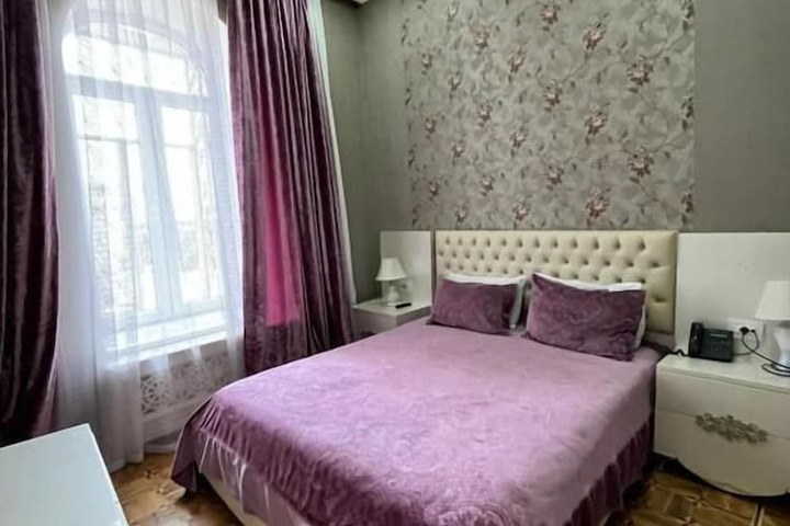 Room 11 of 78