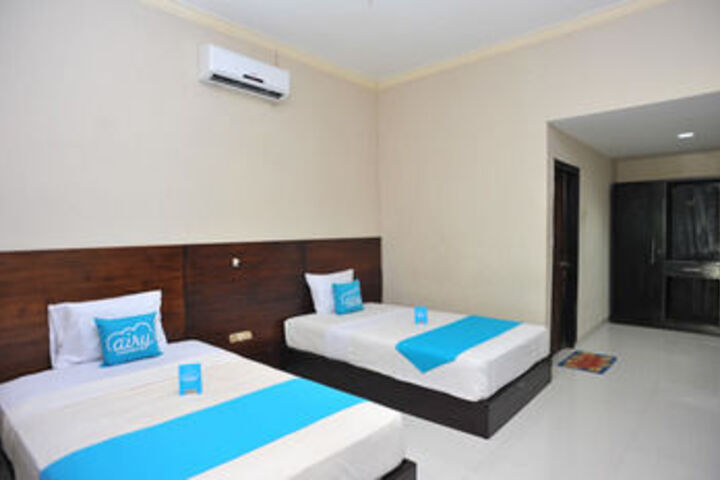 Room 12 of 31
