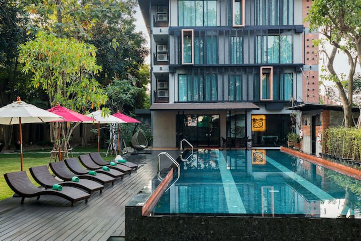 Pool 29 of 70
